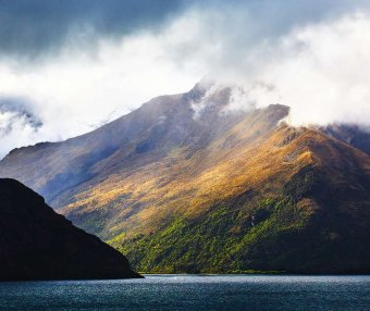 苹果公司广告宣传视频《了不起的设计》中包含了哪些美学理论?